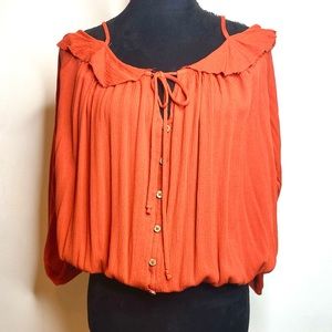 🌟4/$20🌟 NWOT Casual cute blouse with bell sleeves size large